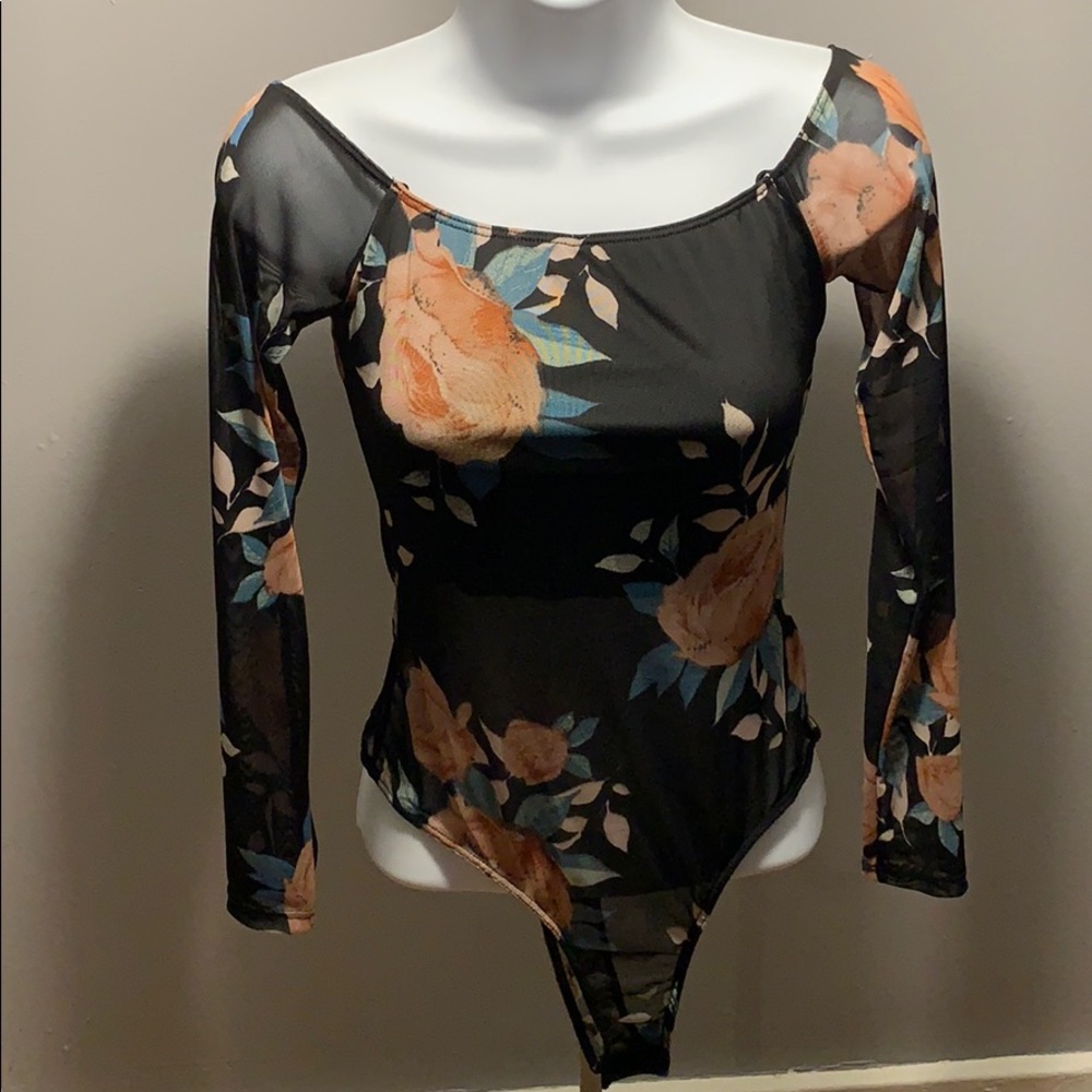 Long sleeve body suit